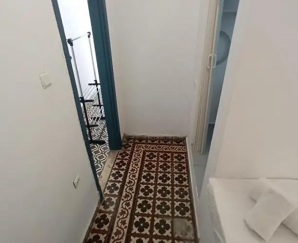 Mascot Bar Street Rhodes City