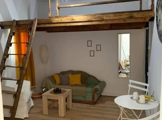 Mascot Bar Street Appartement Rhodes City